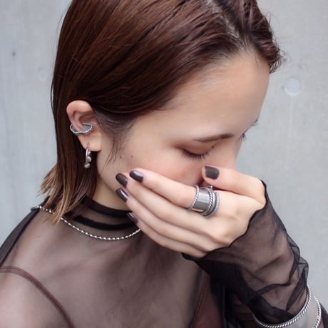 Twist earcuff [Limited]