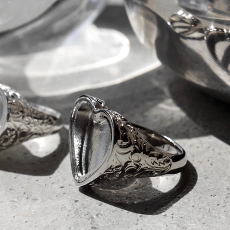 Heart barbell locket ring