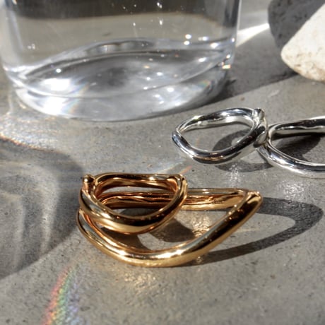 kinetic w ring (one color)