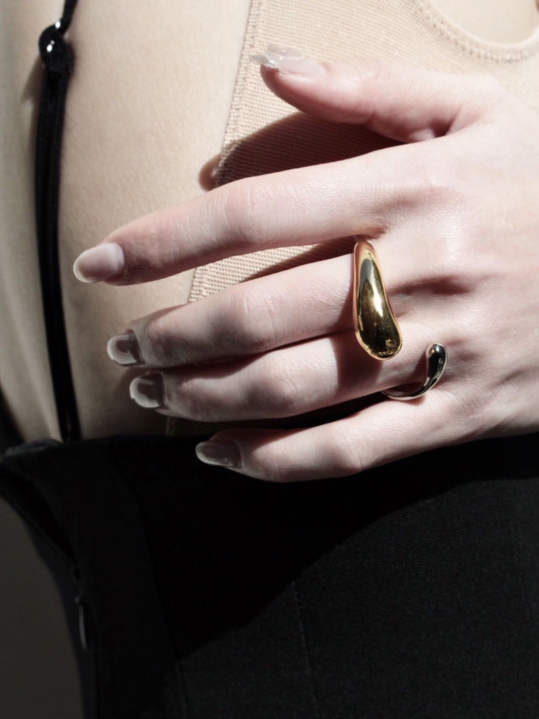Moist drop w ring (mix color) | Soierie Online