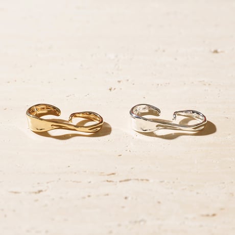 Ribbon cloth w ring