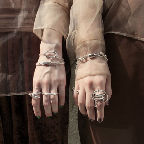 Clip slim bracelet