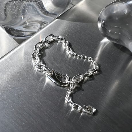 Key motif carabiner bracelet