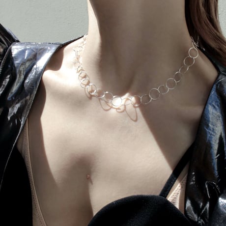 Halo vine necklace