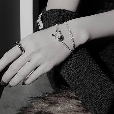 Moist w bracelet