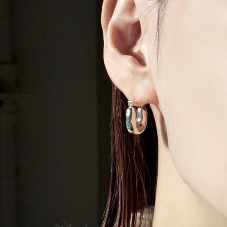 Ornaments hoop pierce