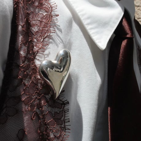 Heart brooch / Silver 【Silver 925 product】