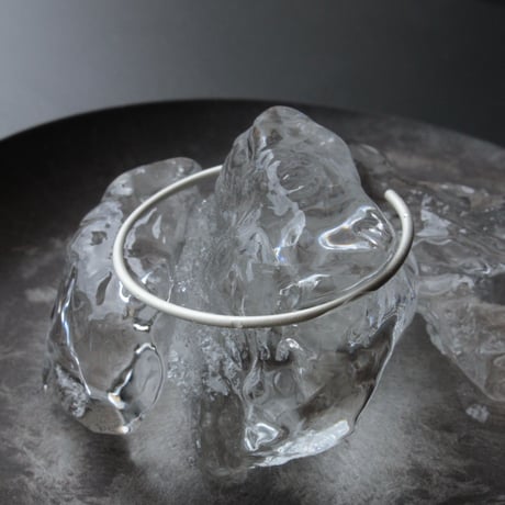 norme halo bangle / SV925