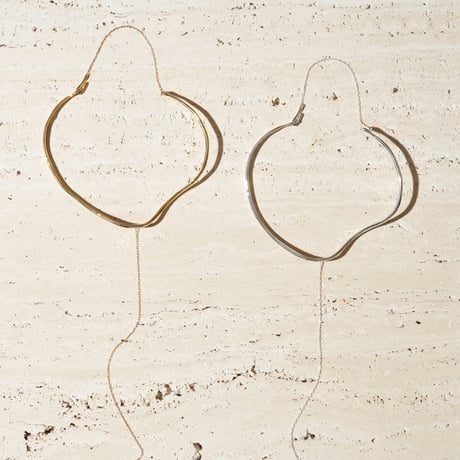 Curve lariat choker (one color)