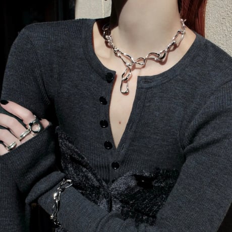 Connect loop necklace