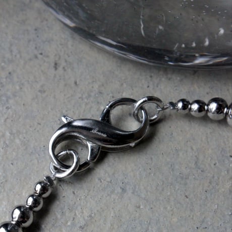 Metal ball carabiner necklace / Short