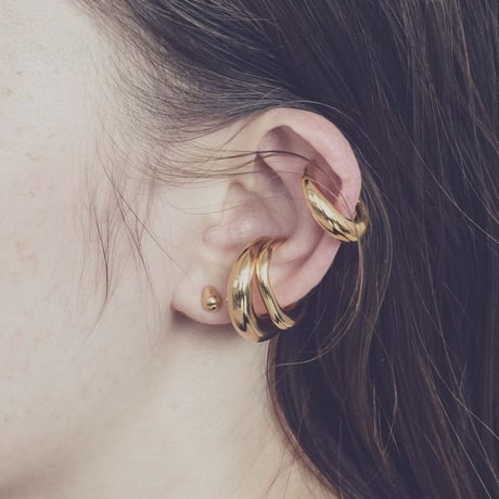 norme sleek earing / SV925＋Gold Plated