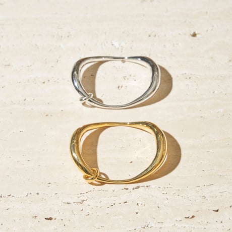 Clarity coil bangle (one color)