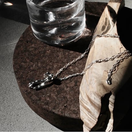 Ribbon small necklace
