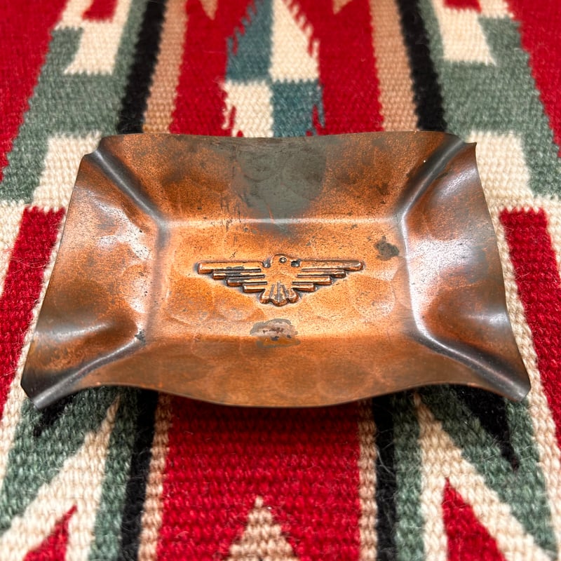 新品　Gregorian Copper灰皿　銅製 Gregorian Copper Covered Serving Dish Casserole Glass Insert. For