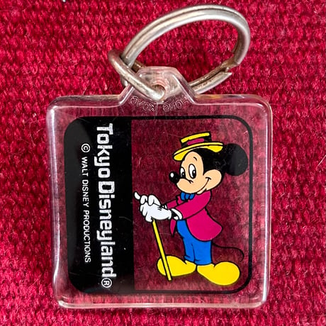 【当時モノ/ 稀少種】1980年代前中期 東京ディズニーランド限定品 タキシードミッキー キーホルダー［昭和レトロ/証紙付き］