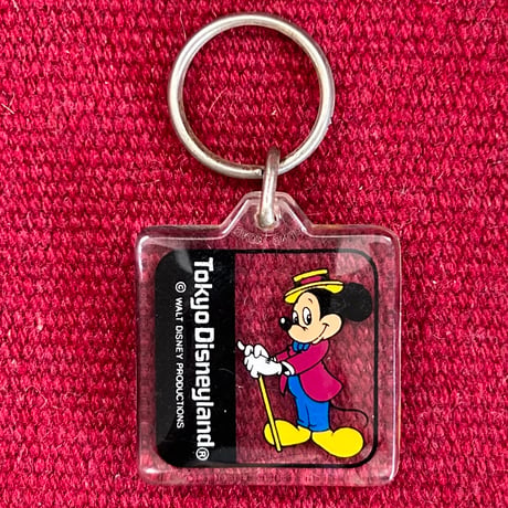 【当時モノ/ 稀少種】1980年代前中期 東京ディズニーランド限定品 タキシードミッキー キーホルダー［昭和レトロ/証紙付き］