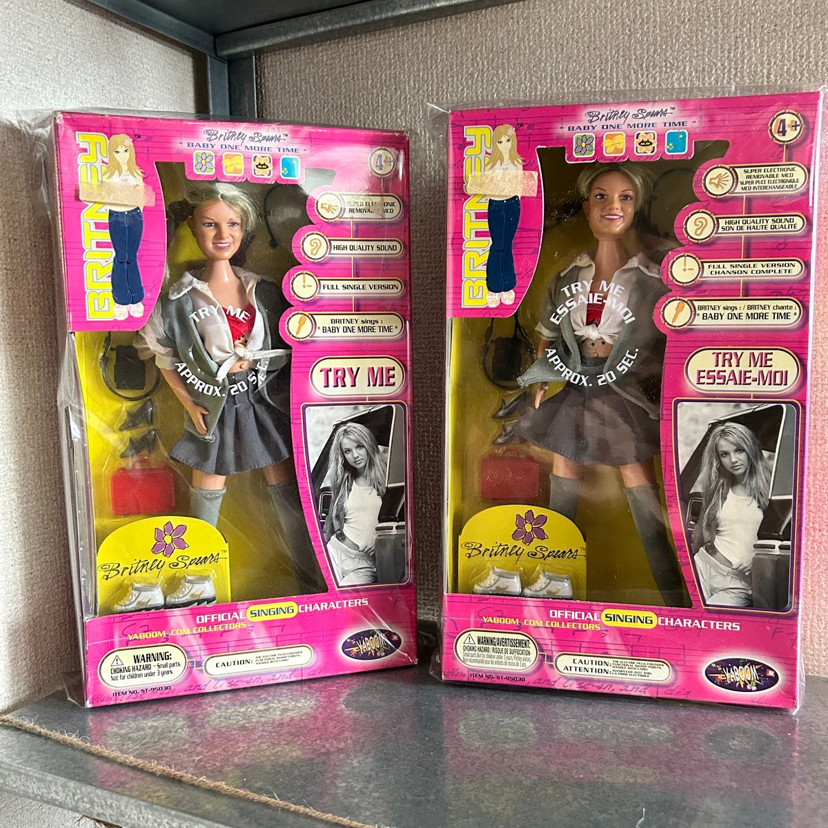 Britney フィギュア　３つ fit=scale-down,w=1200