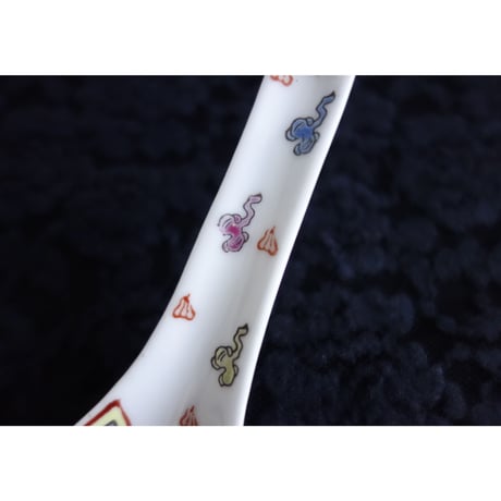 【香港☆中国景徳鎮】（２種類）龍と牡丹の レンゲ  /  中華スプーン  #310272N