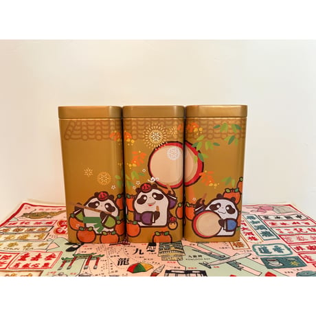 【香港☆奇華餅家】限定☆賀歳パンダ缶  /  ３種類のケーキ  #6033035R