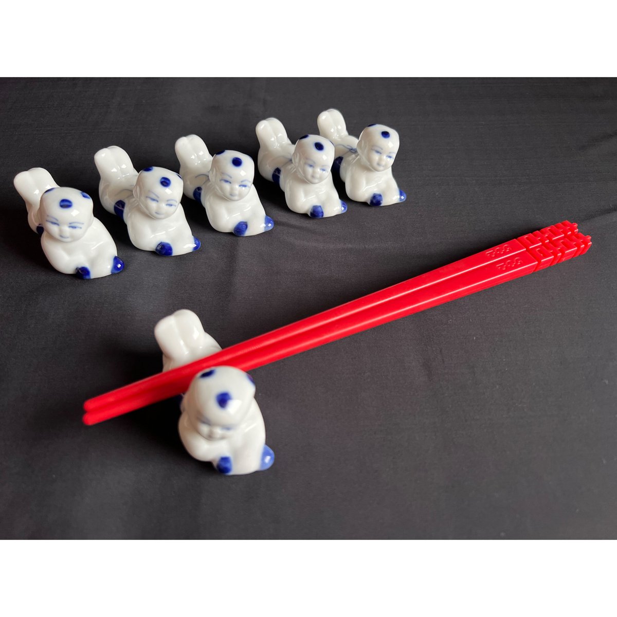 ♦️鮃 ‼️躍動する  鮃 の箸置‼️♦️まるで泳いでいるような作品です‼️ ちびまる子ちゃん】九谷焼 箸置き（にわとり）CM54-402 | まる子