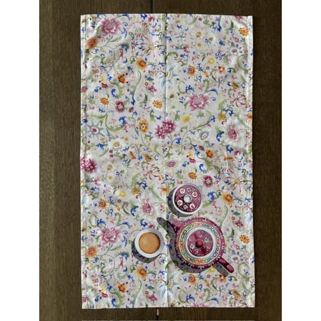 🉐＜予約商品＞手描き水彩画☆【香港 ☆ Bymamalaterre】「🉐３種類＋New1種類」 ＜Tea Towel＞  /　#R602264S