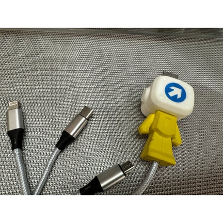 【香港☆香港重機】シュールな安全島燈＜三つ頭＞燈箱君  / BOXY KNIGHT CHARGING CABLE　#5092815N