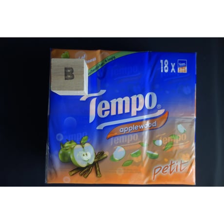 【香港☆Tempo】＜３種類＞「protect・applewood・neutral」＜18P＞ /  使い捨てハンカチ（ティッシュ）#6052931R