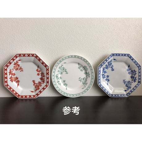 【香港☆粵東磁廠】（珊瑚）（藍）直径15.3cm使い勝手の良い素敵な丸皿  /　Yuet Tung China Works   #2121813R