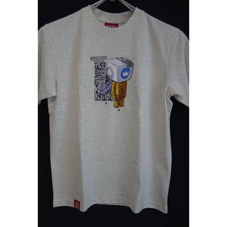 オススメ【香港☆香港重機】安全島燈＜KING👑KOWLOON＞燈箱君  / オートミールTシャツ　#6062727N