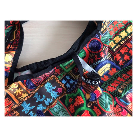 【香港☆G.O.D.】foldable shopping bag with button  /  しっかり生地　２種類有ります。