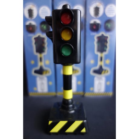 【香港☆ISSUE】好好聽！！あの音！！紅綠燈・Traffic Lights（小）  / 玄関の棚に置いて帰ったらポチっと  #603292N