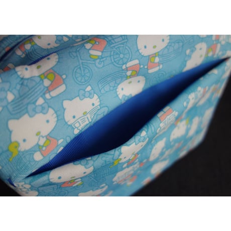 🉐【香港☆HELLO KITTY】Insulated Lunch Box  /  キュートな保冷・保温バッグ（２色）#SS308302