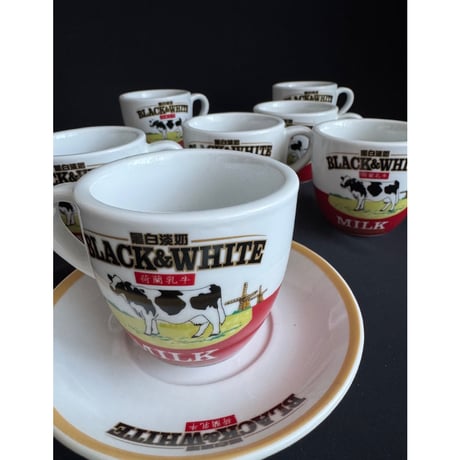【香港☆茶餐廳食器】＜定番・第一世代アート＞黑白淡奶BLACK&WHITE / 衝撃に耐えて頑張るCup & Saucer #512301R