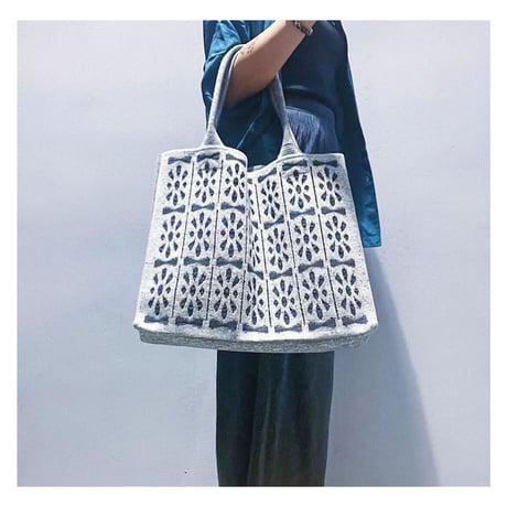 ＜予約商品＞【香港 ☆ Hoopla HK】Hong Kong Styled Folding Metal Gate Knitted Tote  /  「通花閘花紋」紙袋型環保袋  #2112806