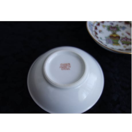 【香港☆瓷碟】華やかな牡丹・桃柄  小皿  /  中国制造　#310273N
