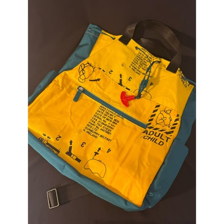 ＜予約＞☆香港からのおススメ☆【香港☆國泰精品 】CATHAY PACIFIC ×G.O.D. upcycled safety jacket 2Way♡ 2025自分へのご褒美  #R5112410R