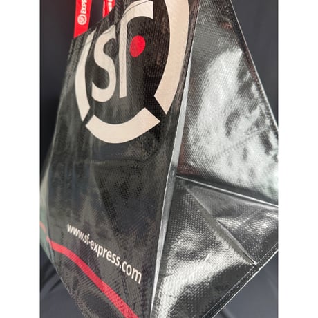 【香港☆順豐】 ＜SF＞とても大き目な環保袋・ショッパー  /  ビニール素材で軽いから重宝です  #605286R