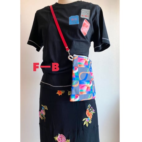＜残り２枚＞【香港☆bossini】＜Famale＞懐舊文化系列☆印花半袖Ｔシャツ / 「懐舊信箱」#2403S25
