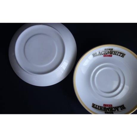 【香港☆茶餐廳食器】＜定番・第一世代アート＞黑白淡奶BLACK&WHITE / 衝撃に耐えて頑張るCup & Saucer #512301R