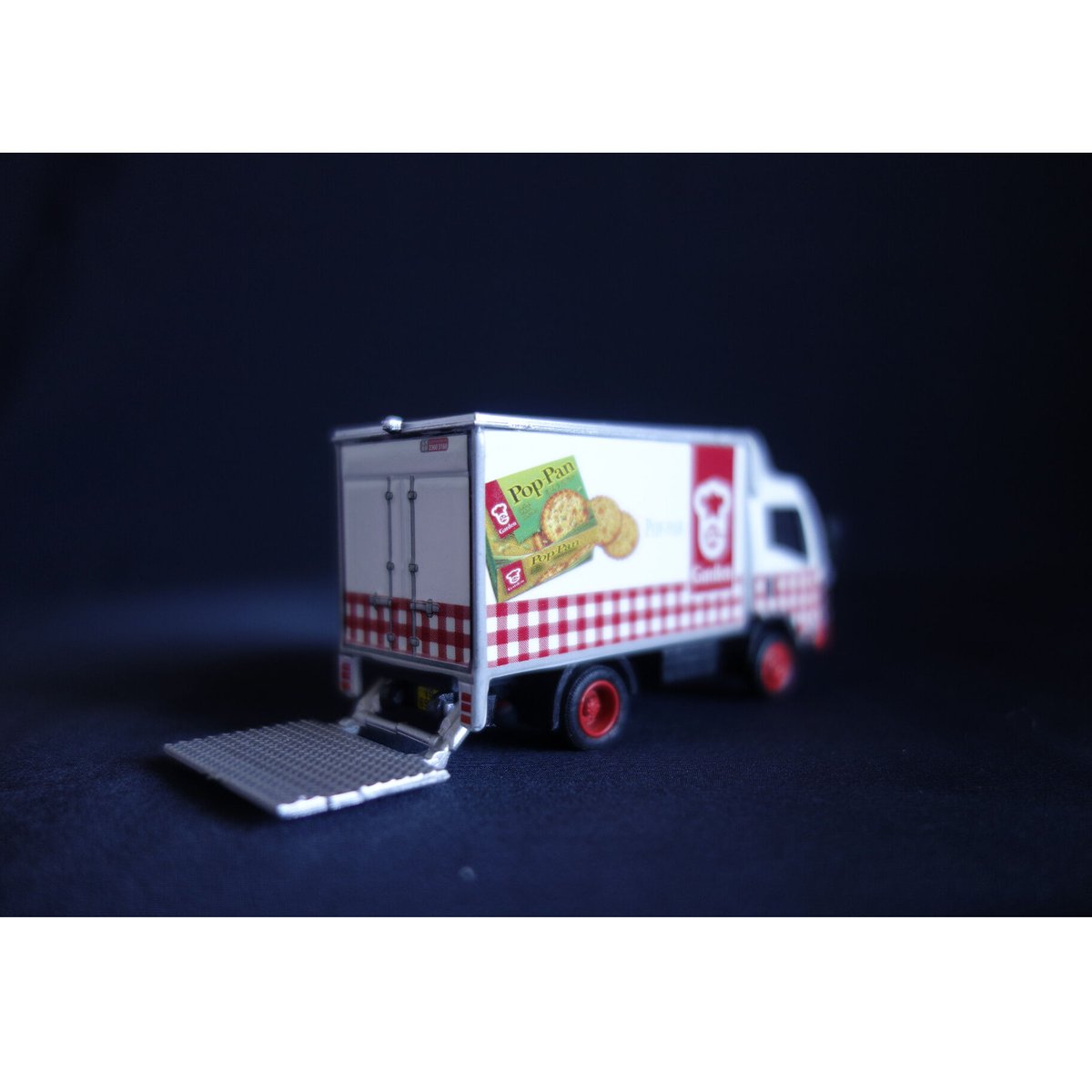 香港☆TINY】ISUZU N Series「Garden」トラック ♡ / 「嘉頓」1