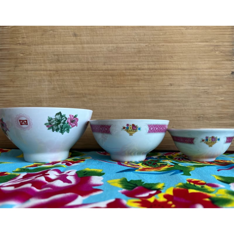 香港☆中国制造】あの「紅梅」 カップ＆ソーサー / 叉燒飯の碗と同じ