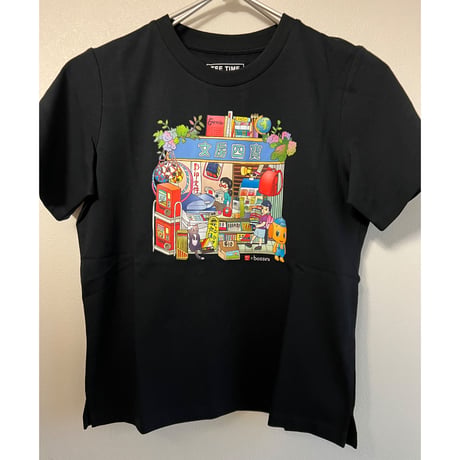 ＜在庫３枚＞【香港☆bossini】＜Famale＞Vivian Ho聯乗☆印花半袖Ｔシャツ / ２種類「士多篇」「文具篇」#2403S24