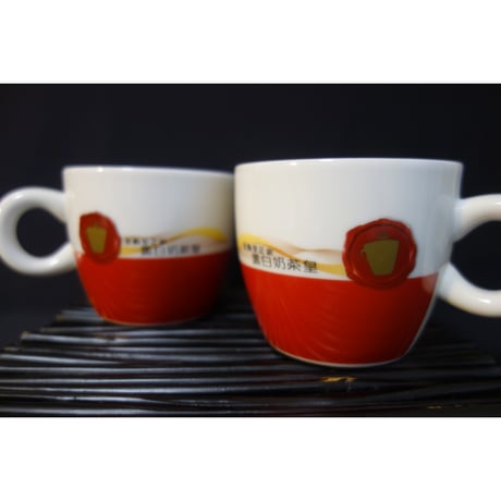 【香港☆黑白奶茶皇】＜別注マグ＞GALLERY®BY INHESION BLACK&WHITE / 衝撃に耐えて頑張るMug  #410299N