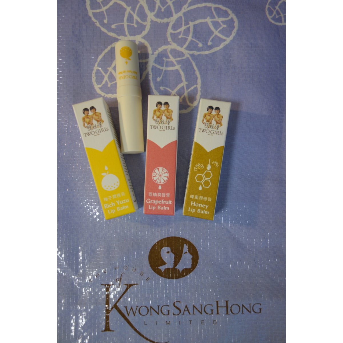 香港☆廣生堂】💋リップクリーム・3種類 / Two Girls Lip Balm #51