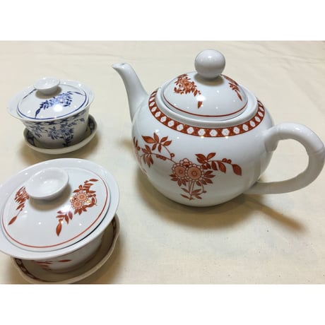 🉐🉐🉐【香港☆粵東磁廠】「Coral crest」「Blue crest」ティーポット  /　Yuet Tung China Works   #403S50