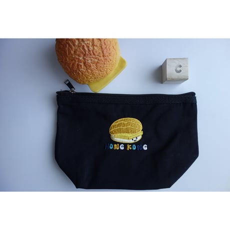 <ラスト1>【香港☆H.K.souvenir】 特色香港刺繍ポーチ（３種類）   / 雪糕車・黑白・菠蘿油  #SA6012939R