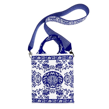 人気！！＜予約商品＞【香港 ☆ Hoopla HK】「青花瓷圖案」直版紙袋型手袋   /  China Porcelain Vertical Book Tote  #R022713R