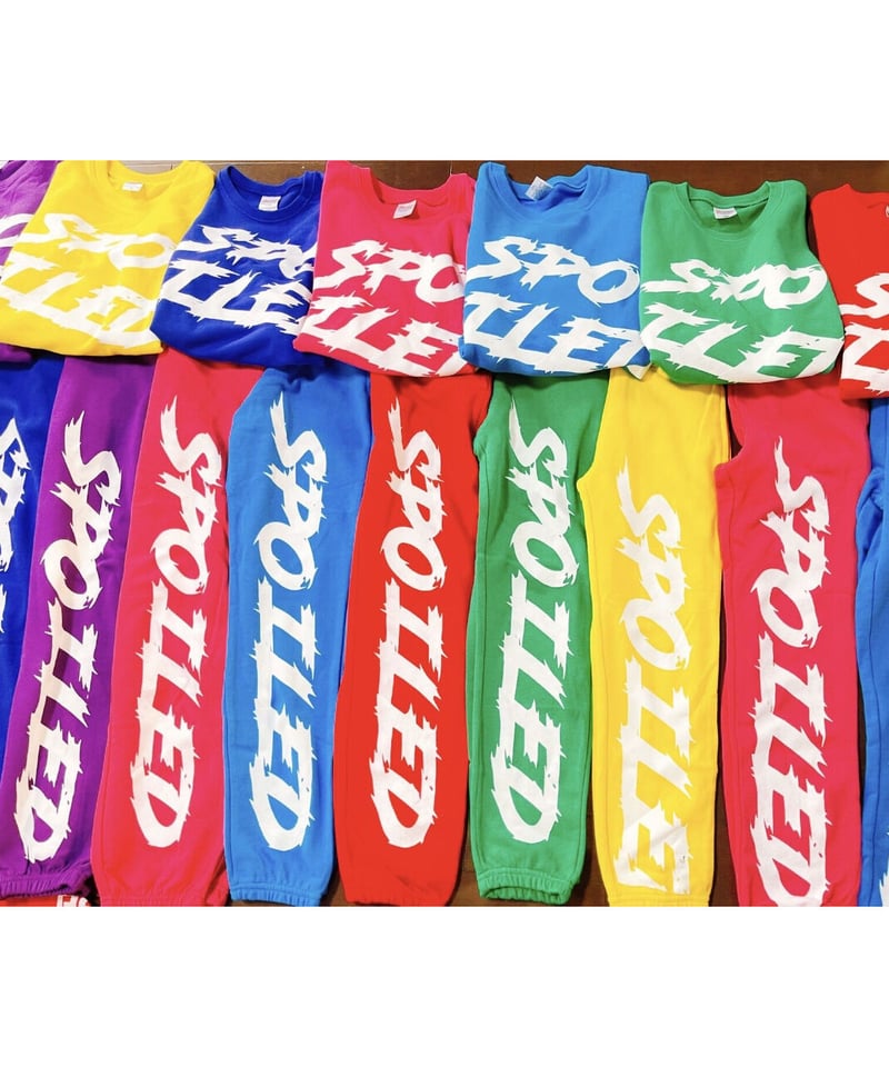 グレー スウェットパンツ 赤いパッチ 金色ロゴ BIG英字ロゴスウェットパンツ | spoiled