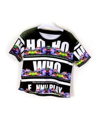ショート丈Tシャツ